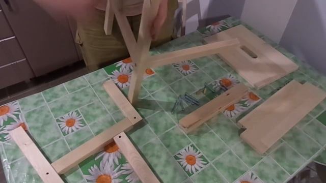 Табуриет стремянка и стулья из IKEA тест 120 кг Taburiet ladder and chairs from IKEA 120 kg test смотреть онлайн