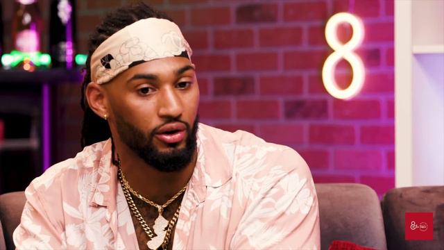 Should Women Submit To Their Man? смотреть онлайн