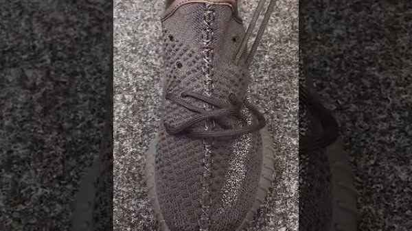Шнуровка YEEZY BOOST 350. Как завязать шнурки на YEEZY BOOST 350 | Lacing YEEZY BOOST 350