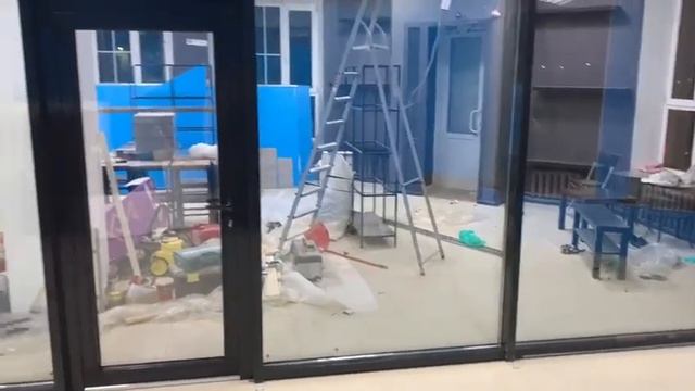 Стеклянные перегородки от Сателс смотреть онлайн