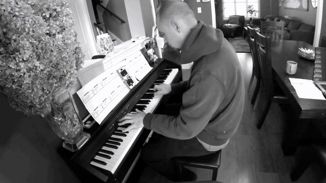 Nuvole Bianche Cover смотреть онлайн