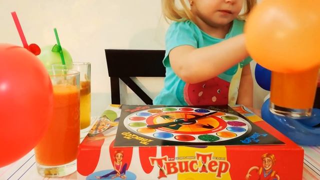 Twister-juice,kinder JOY.Игра:Какой цвет? смотреть онлайн