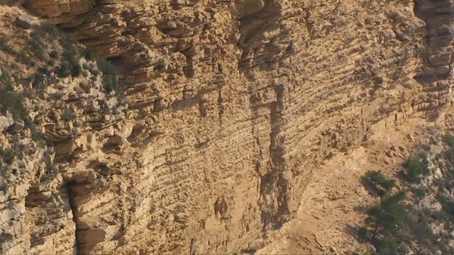 Marseille region - Coastal Cliffs of Cassis (Traveline Provence) смотреть онлайн