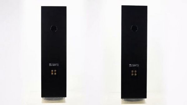 B&W DM603 S2 - Black