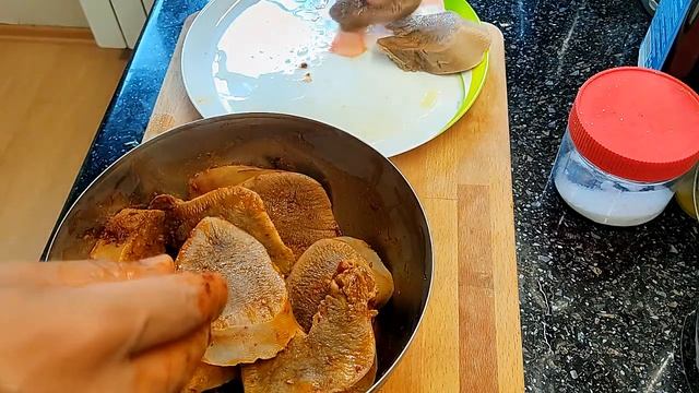 ★ Шашлык из говяжьего языка на мангале. смотреть онлайн
