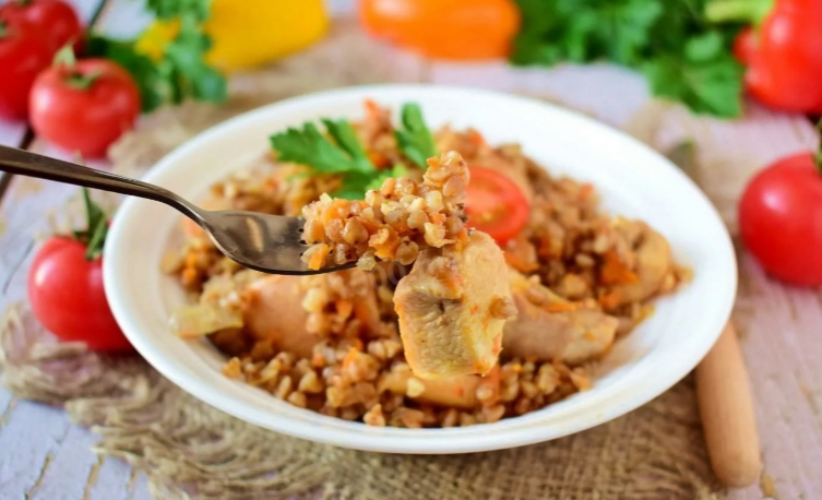 ГРЕЧКА С КУРИЦЕЙ В ДУХОВКЕ смотреть онлайн