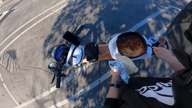 Trying Birria Tacos and Making Tight U-Turns on the ONYX Electric Bike смотреть онлайн