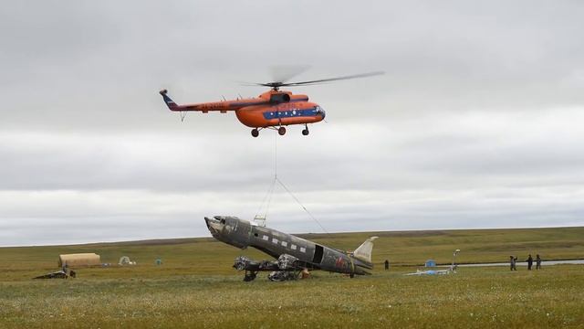C-47 «ДУГЛАС» эвакуируют с Таймыра в Красноярск смотреть онлайн