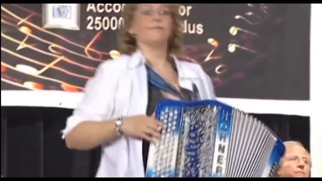 Una Valse Accordion Mix смотреть онлайн