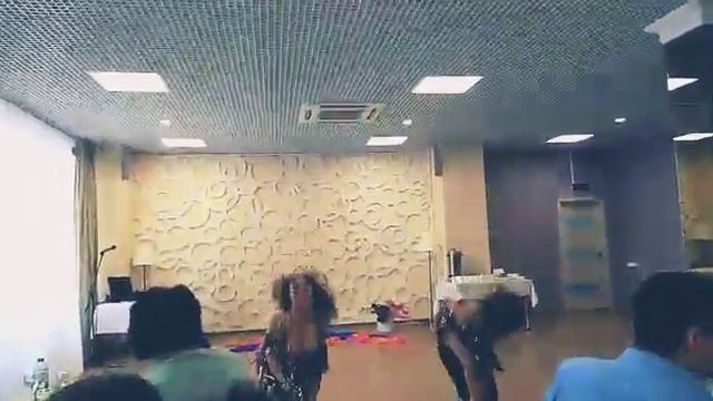 Шоу - дуэт "Грация". Восточный танец с веерами - вейлами смотреть онлайн