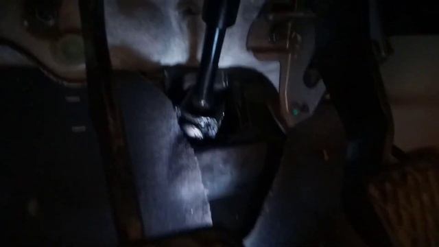 Скрип при вращение руля. Рено Колеос. смотреть онлайн