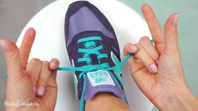 Как научить ребенка завязывать шнурки за две минуты смотреть онлайн