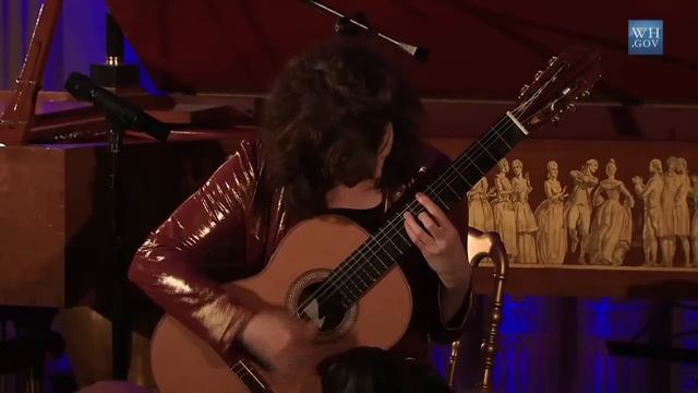Sharon Isbin Performs at the White House: 1 of 8 смотреть онлайн