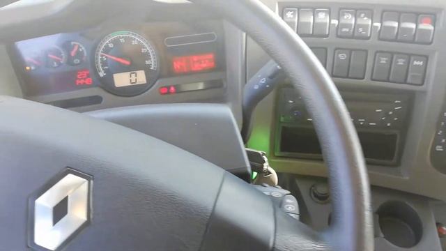 Prezentacja Renault Midlum 2008 MGC смотреть онлайн