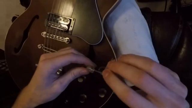 Adding a Pick guard onto Gibson ES 333 (335) - Gearhab Ep 2 смотреть онлайн