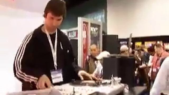 Cyberia @ NAMM 2007 смотреть онлайн
