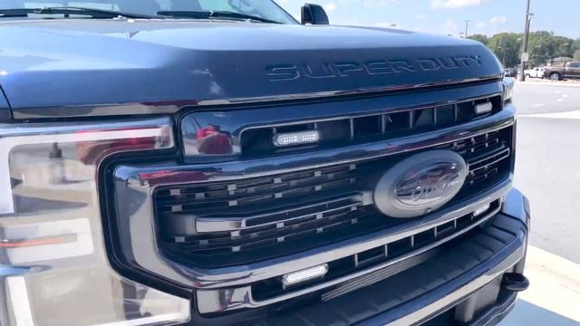 2022 Ford F-350 Lariat Leveled on 37s Covert Edition ANTIMATTER BLUE Custom смотреть онлайн