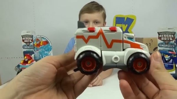 Детский канал.Игрушки. Трансформеры Боты Спасатели. Hasbro. Toys .Transformers Rescue Bots