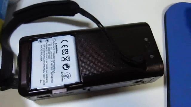 Victor Everio GZ-VX895の互換バッテリーと純正バッテリーの比較[review,comparison,BN-VG212 compatible battery] смотреть онлайн