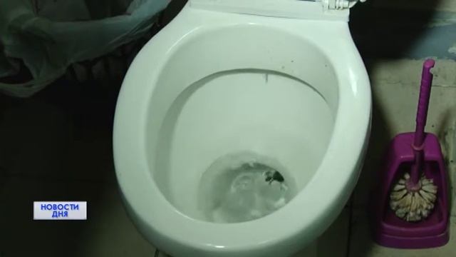 МЕСЯЦ БЕЗ УДОБСТВ смотреть онлайн