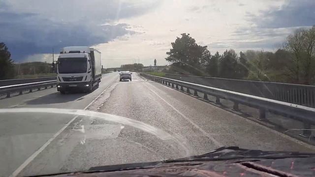 Тобольск-Тюмень, отличная дорога,но дорогие пельмешки)) смотреть онлайн