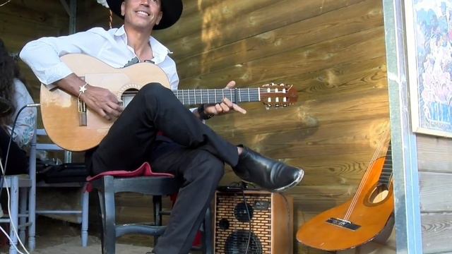 Spanish Guitar Live...