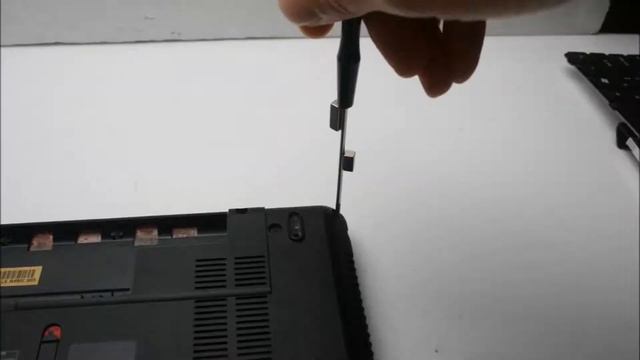 Acer Aspire 5552g 노트북 분해(Laptop Disassembly)