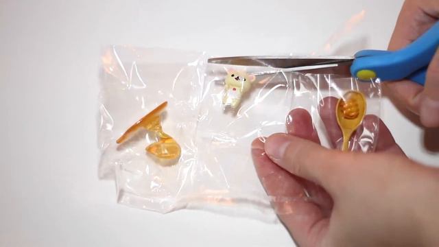 SURPRISE BOX with Ostin. RILAKKUMA and GUDETAMA Re-Ment. смотреть онлайн