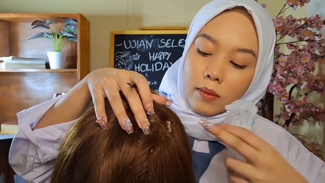 ASMR Bersihin Ketombe Kamu di Kelas 😵 | Scalp Scratching, Scalp Check, Hair Sounds, смотреть онлайн
