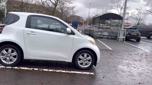 Toyota IQ plate petrol manual смотреть онлайн