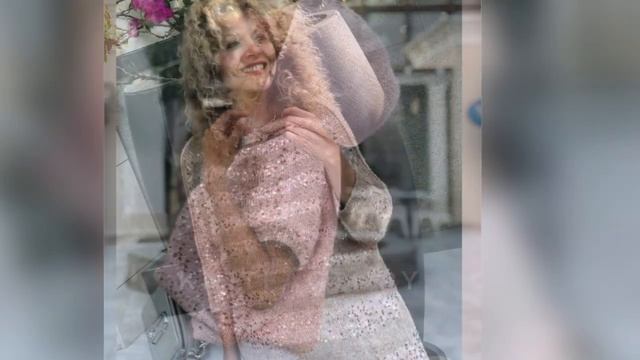 Дофаминовый гардероб. Модели на Новый Год и на каждый день смотреть онлайн
