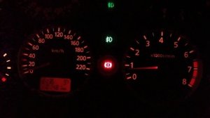 Nissan Almera N16 плохо заводится на горячую