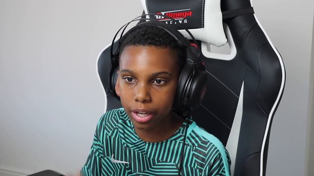 KID BUYS $100 FIFA 19 ULTIMATE EDITION, IS IT WORTH IT? смотреть онлайн