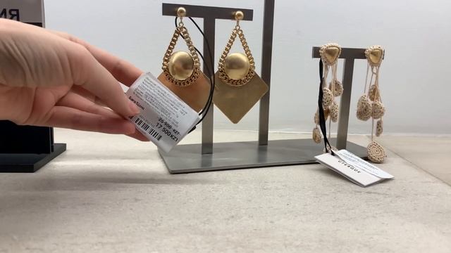 Шопинг влог / Распродажа Oysho / Guess / Tommy Hilfiger / H&M / Massimo Dutti / Utergue смотреть онлайн