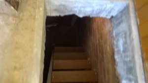 Лестница и крышка люка в подвал, погреб в гараже Как самому сделать удобную лестницу в погреб