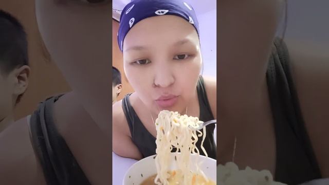мукбанг Асмр Лапша Бигбон смотреть онлайн