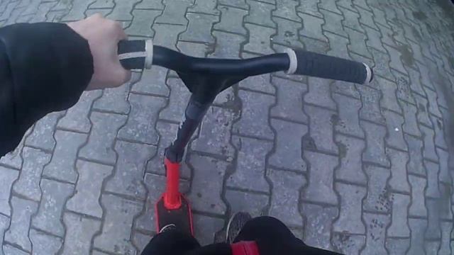 Катаюсь на трюковом самокате VLOG! смотреть онлайн