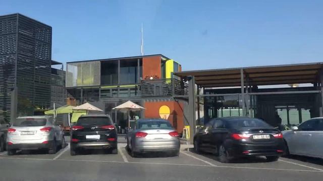 Dubai Box park смотреть онлайн