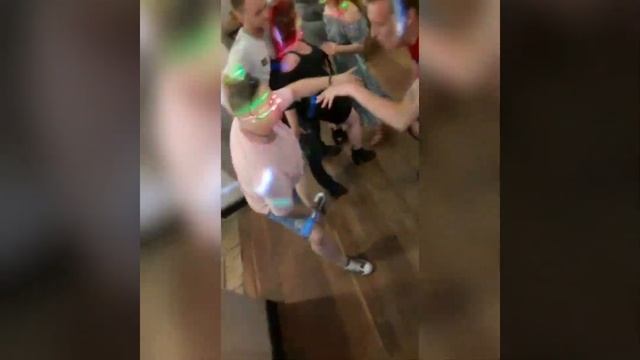 Как мы ходили в паб в Англии... смотреть онлайн