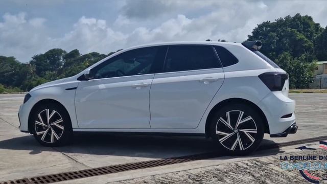 ? A VENDRE - VOLKSWAGEN ?? Polo 1.0 TSI 95ch R-Line de 03/2022 смотреть онлайн