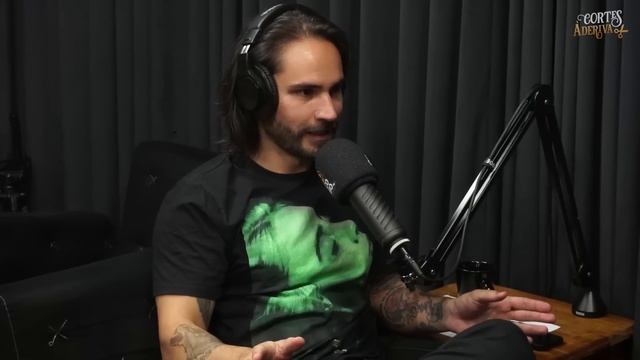 ESCRITOR SOBRE A PROIBIÇÃO DAS PALAVRAS | À Deriva Podcast смотреть онлайн