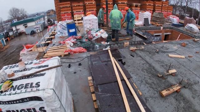 хорошая заливка,но дождик сделал свое дело,пульт намок и начал глючить! смотреть онлайн