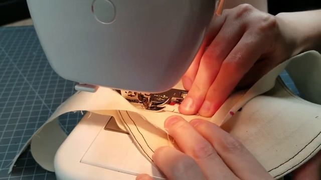 How to Construct a Newsboy Hat: 6-Section Crowns смотреть онлайн