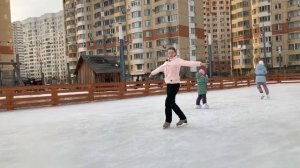 Кросс-роллы назад.