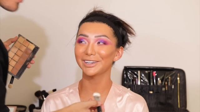 CELEBRITY MAKEUP ARTIST DOES MY MAKEUP! смотреть онлайн