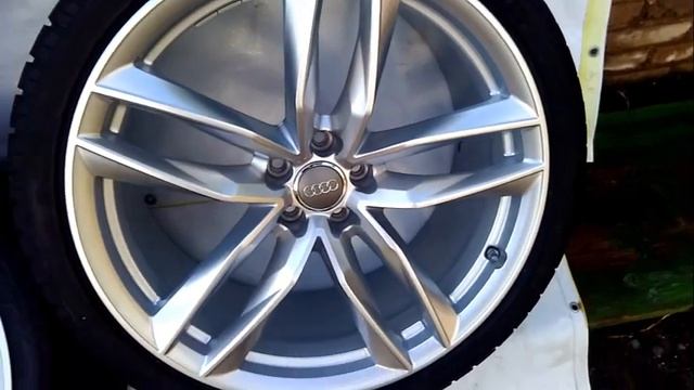оригинальные колесные диски с шинами для Audi RS6 C7 New R21 Новые смотреть онлайн
