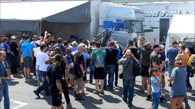 Top Fuel Throttle Spectators Reaction смотреть онлайн