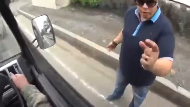 Наезд не удался смотреть онлайн