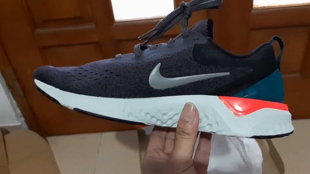 UNBOXING 4 : Sepatu Lari Prince Charming NIKE ODYSSEY REACT + REVIEW + perbedaan NIKE EPIC REACT смотреть онлайн