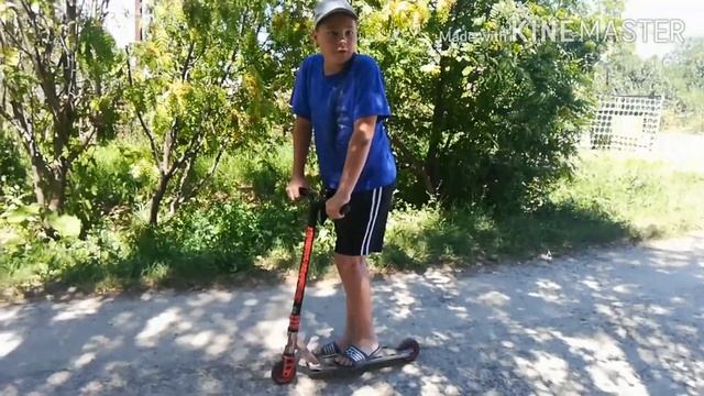 Топ 3 трюка на самокате. смотреть онлайн
